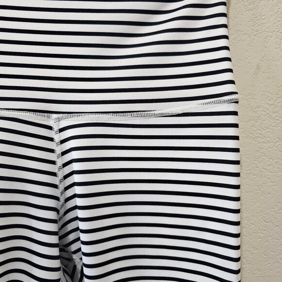 Black and white striped dyi - Picture 2 of 5